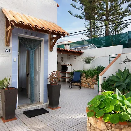 Lemons Apartment *
