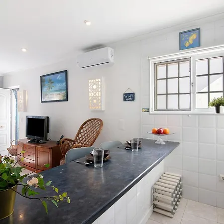 Lemons * Carvoeiro (Lagoa)