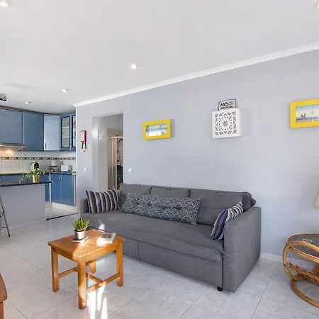 Apartment Lemons
